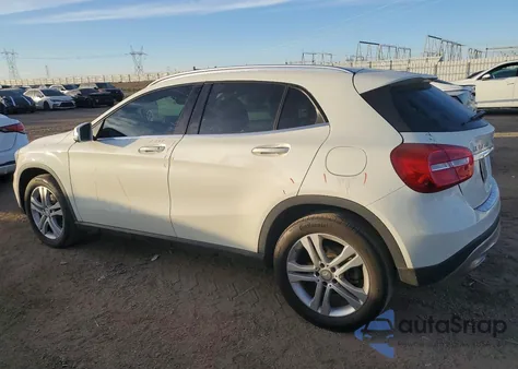 2017 Mercedes-Benz Gla 250 z USA, uszkodzony, nr VIN WDCTG4EB5HJ303575